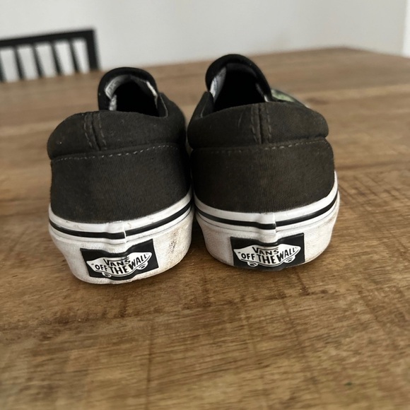 limited edition Zombie glow in the dark Vans slip on - Picture 3 of 7